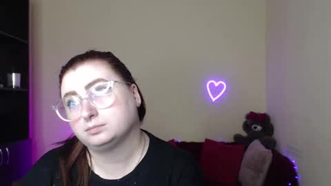 Alicia online show from 04-13-26, 11:27