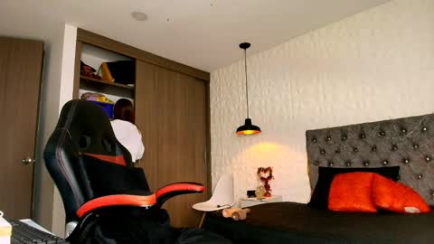 Ali online show from 04-11-26, 12:09