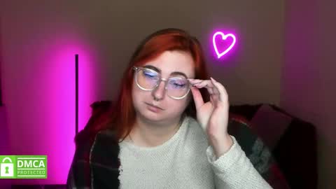 Snapshot of aliciaaared_kis chatting on 11-06-25, 06:58 Alicia online show from 11-06-25, 06:58