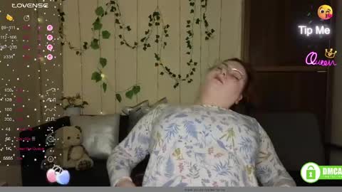 Alicia online show from 04-18-26, 11:25