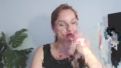 Alicia online show from 04-08-26, 01:11