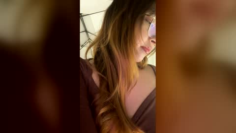 Alicia  online show from 06-06-26, 01:54