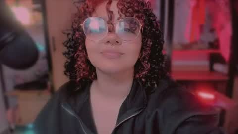 aliciawonderland__ online show from 06-11-26, 06:39