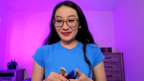 Alicia Hebi online show from 10-10-25, 12:04