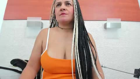 im tutti online show from 10-27-25, 02:48