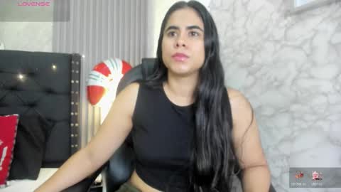 Snapshot of alicy__torres chatting on 12-14-25, 01:27 alicya online show from 12-14-25, 01:27