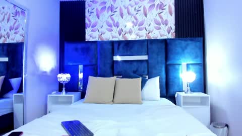 Ali Diaz online show from 04-18-26, 07:58