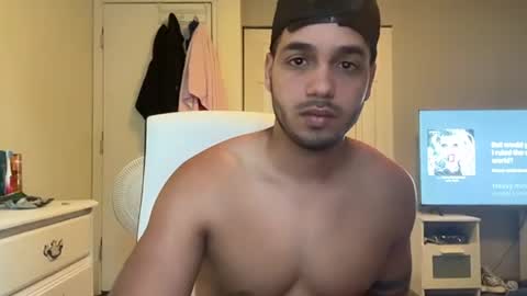 Snapshot of alien010302288166 chatting on 07-16-26, 04:57 Cubanito online show from 07-16-26, 04:57