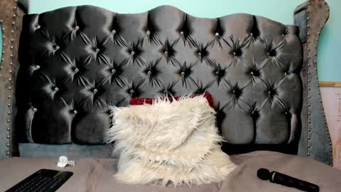 Alice online show from 01-26-25, 03:25