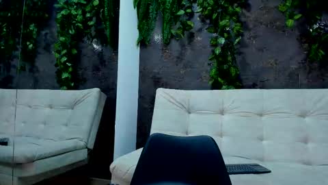 Alice online show from 12-21-25, 02:46