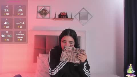 aliice_walker_ online show from 01-22-25, 12:49