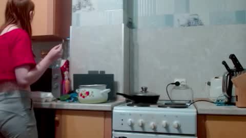 Alice online show from 10-29-25, 01:19