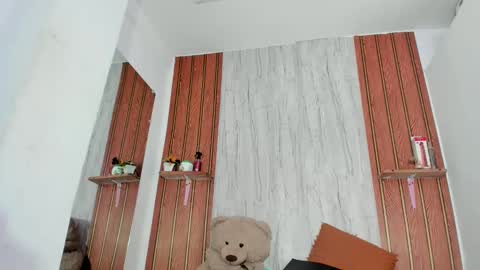 alika online show from 11-22-25, 02:16