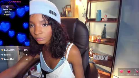 Snapshot of alika_houston chatting on 12-30-24, 07:26 IG Alik nasso online show from 12-30-24, 07:26