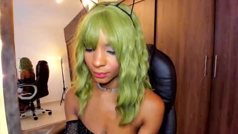 Snapshot of alika_houston chatting on 02-01-25, 07:13 IG Alik nasso online show from 02-01-25, 07:13