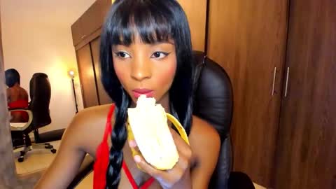 Snapshot of alika_houston chatting on 10-23-25, 03:28 IG Alik nasso online show from 10-23-25, 03:28