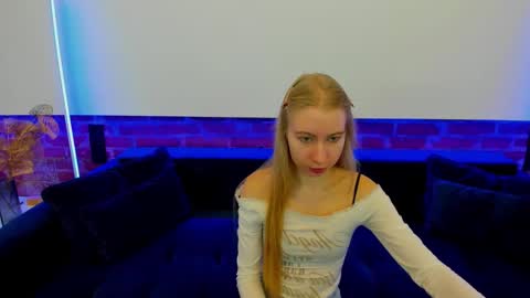 Alina online show from 11-27-25, 06:37