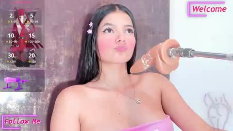 Snapshot of alina_cute18 chatting on 03-03-25, 06:26 alina online show from 03-03-25, 06:26