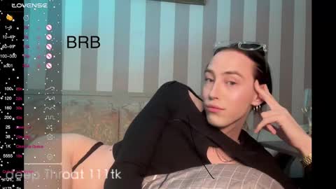 Snapshot of alina_flow chatting on 01-02-25, 01:06 Alexa online show from 01-02-25, 01:06