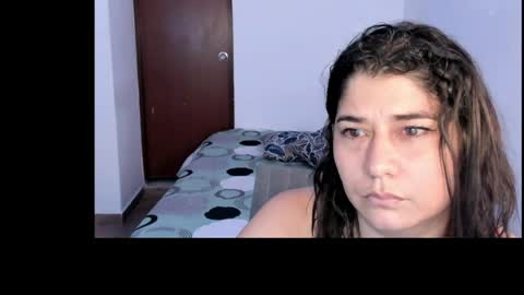 Snapshot of alinabozz1 chatting on 06-30-26, 11:50 alinabozz1 online show from 06-30-26, 11:50