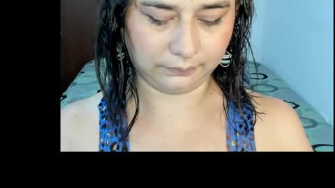 Snapshot of alinabozz1 chatting on 07-07-26, 04:15 alinabozz1 online show from 07-07-26, 04:15