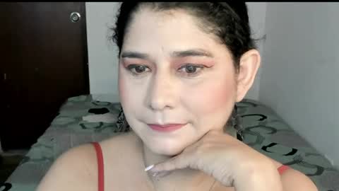 Snapshot of alinabozz1 chatting on 07-12-26, 02:57 alinabozz1 online show from 07-12-26, 02:57