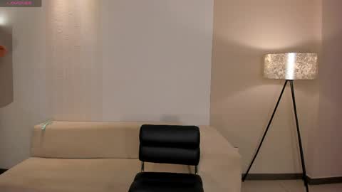 Snapshot of alinakravitz_ chatting on 05-22-26, 06:46 alinakravitz_ online show from 05-22-26, 06:46