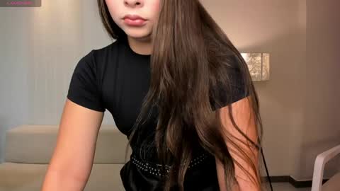 Snapshot of alinakravitz_ chatting on 05-24-26, 04:45 alinakravitz_ online show from 05-24-26, 04:45
