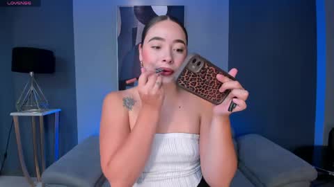 Snapshot of alinakravitz_ chatting on 06-04-26, 05:52 alinakravitz_ online show from 06-04-26, 05:52