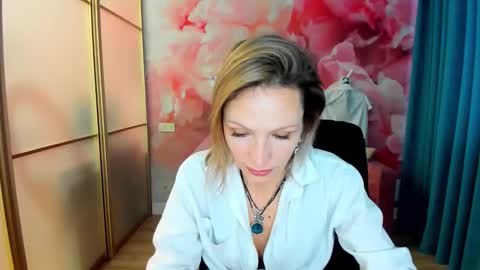 AlinaMoor online show from 01-17-26, 06:51