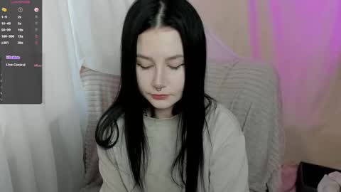 Aline Greeeen online show from 02-18-25, 02:05