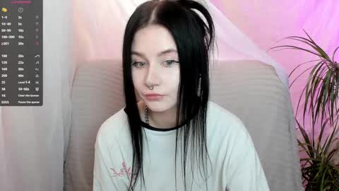 Aline Greeeen online show from 03-08-25, 08:11