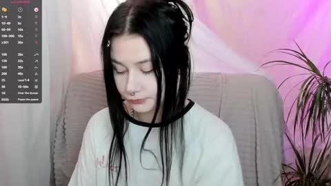 Aline Greeeen online show from 03-10-25, 04:17