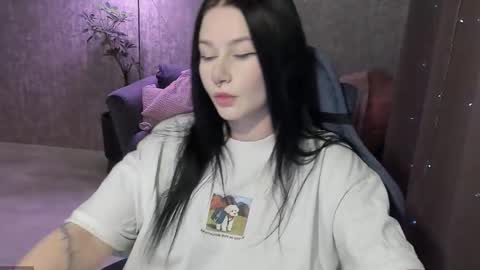 Aline Greeeen online show from 10-23-25, 11:20