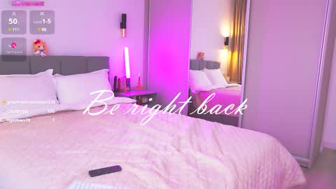 Snapshot of alis_molli chatting on 03-10-25, 03:41 Alisa but you can call me Molli online show from 03-10-25, 03:41