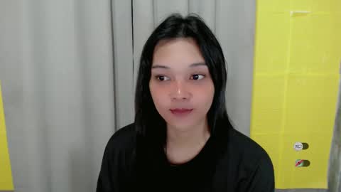Snapshot of alisa_kiss_ chatting on 12-23-24, 05:32 Shanti xhey online show from 12-23-24, 05:32