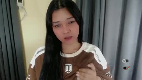 Snapshot of alisa_kiss_ chatting on 03-12-25, 11:12 Shanti xhey online show from 03-12-25, 11:12