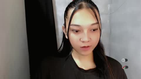 Snapshot of alisa_kiss_ chatting on 10-17-25, 04:09 Shanti xhey online show from 10-17-25, 04:09