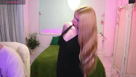 Alisa Aleks online show from 04-18-26, 07:58