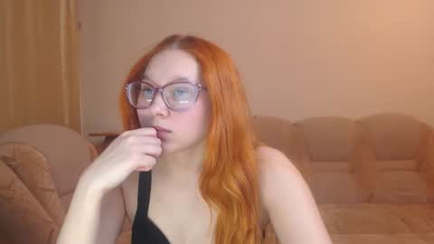 Snapshot of alisacasta chatting on 01-13-25, 12:35 AlisaCasta online show from 01-13-25, 12:35