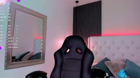 Snapshot of aliscollinss chatting on 06-22-26, 02:24 alis online show from 06-22-26, 02:24