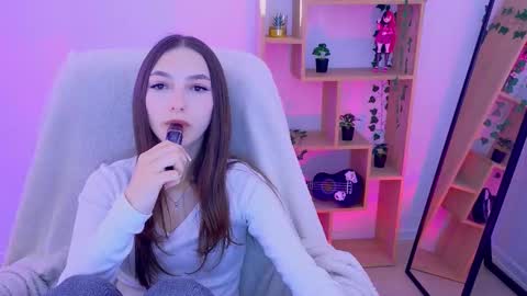 Alise online show from 09-16-25, 05:19