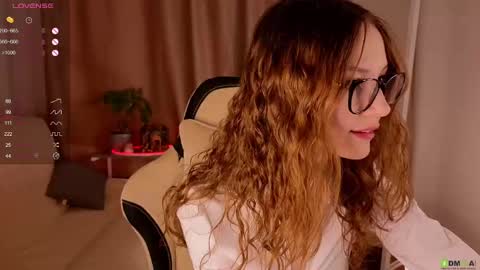 Snapshot of alisevine chatting on 01-28-25, 05:14 Alisa online show from 01-28-25, 05:14