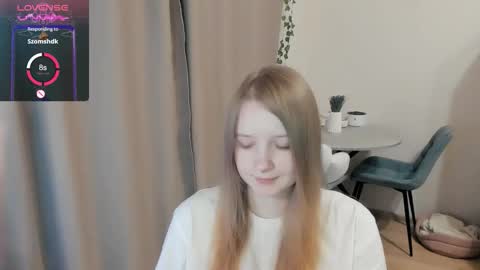 Snapshot of alisha_ley chatting on 09-10-25, 08:31 Alya online show from 09-10-25, 08:31