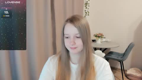 Alya online show from 12-21-25, 11:17