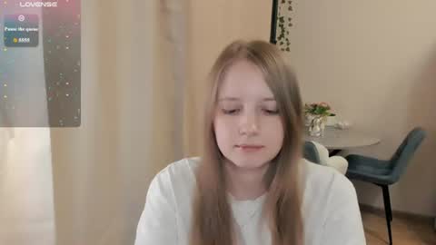 Snapshot of alisha_ley chatting on 07-23-26, 09:02 Alya online show from 07-23-26, 09:02