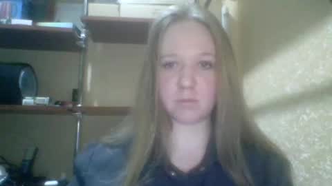 Snapshot of alisha_xi chatting on 12-18-25, 03:29 alisha_xi online show from 12-18-25, 03:29