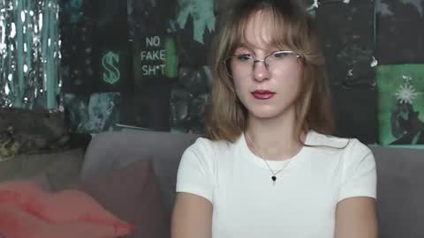 Snapshot of alishakelly chatting on 10-30-25, 06:04 alishakelly online show from 10-30-25, 06:04