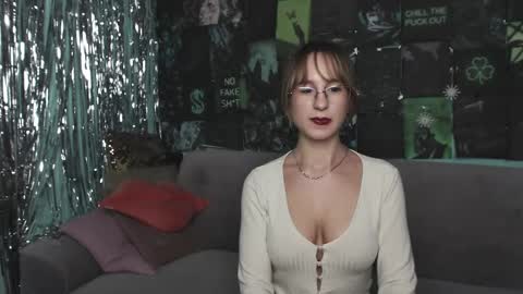 Snapshot of alishakelly chatting on 11-09-25, 05:50 alishakelly online show from 11-09-25, 05:50