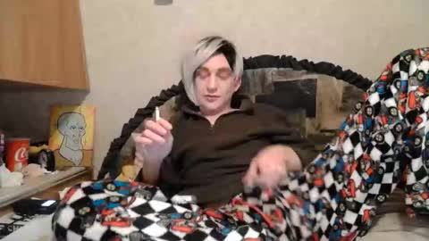 Alisha online show from 12-20-25, 08:10